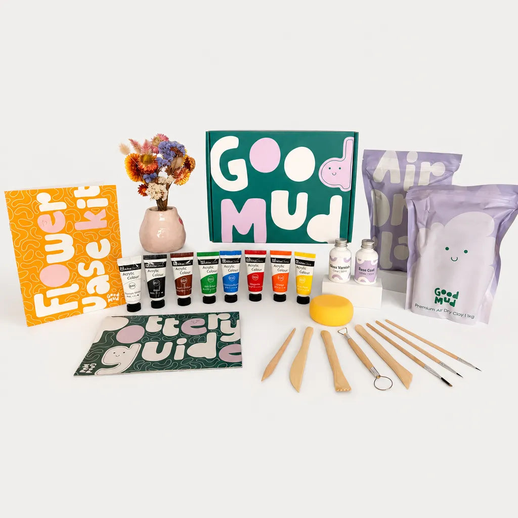 Good Mud flower vase kit with colourful dried flowers and classic paint colours