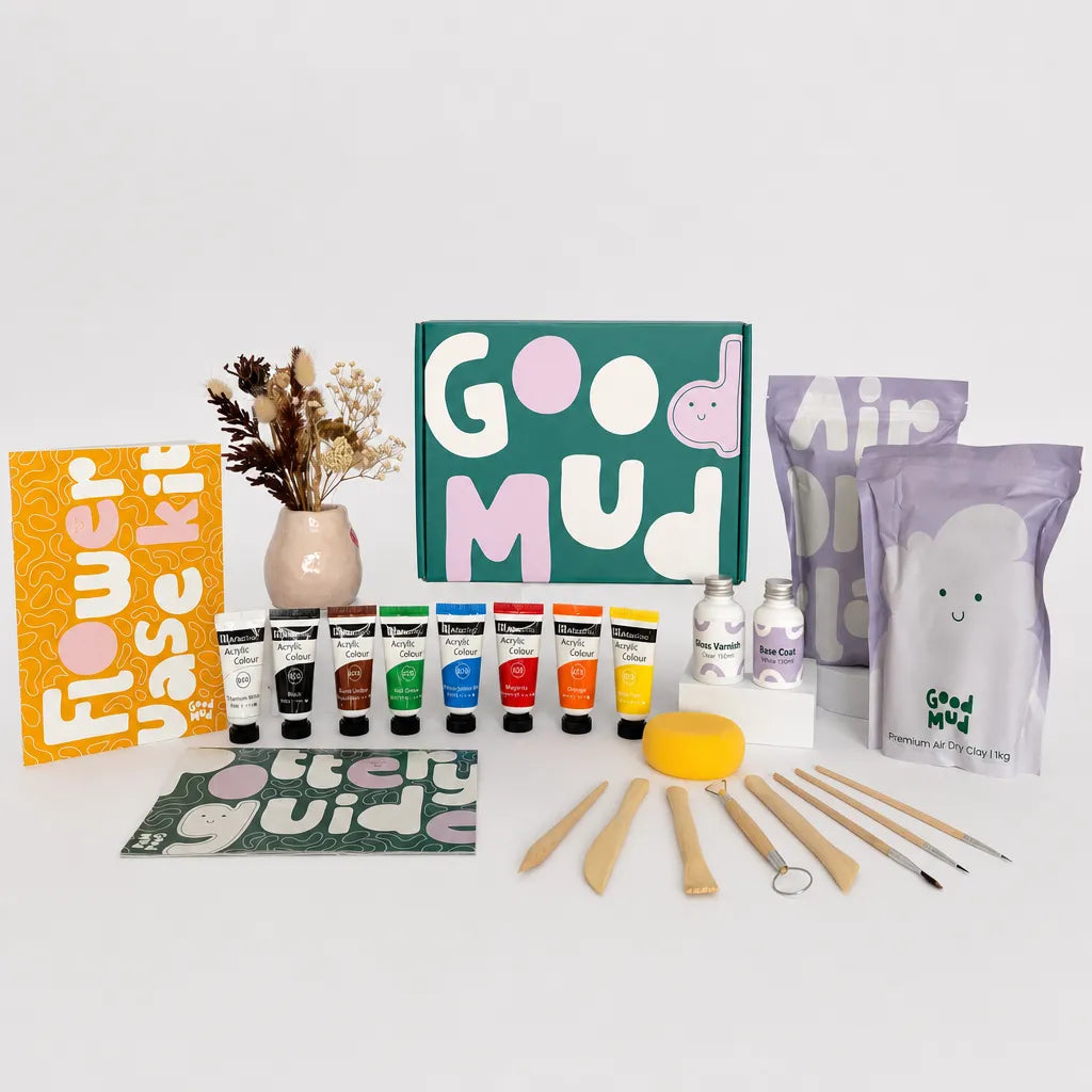 Good Mud flower vase kit with natural dried flowers and classic paint colours